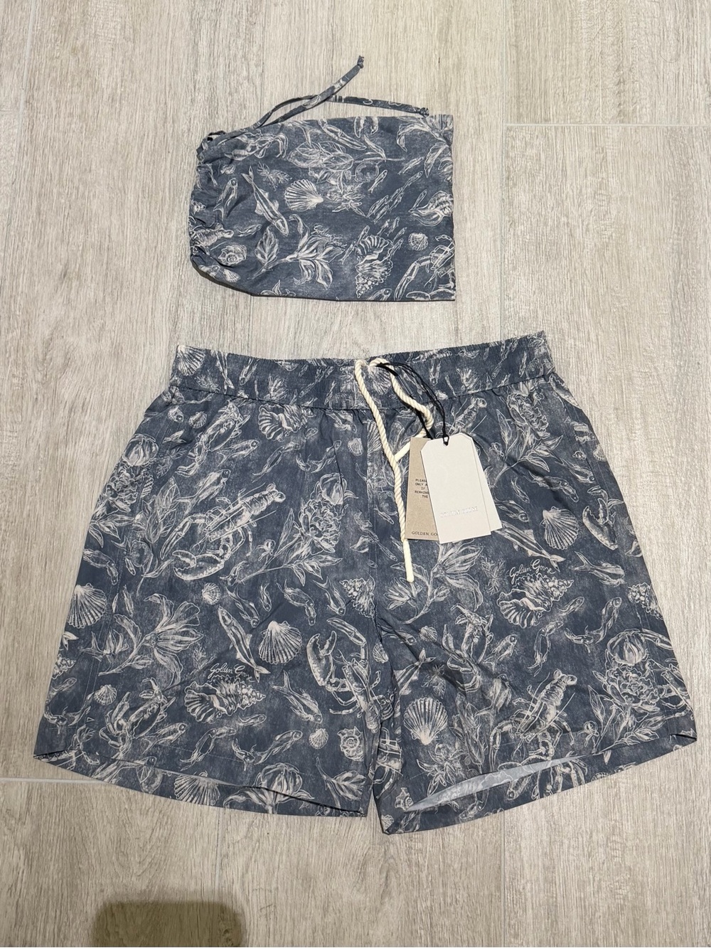 Golden Goose men’s swim shorts size s blue white seashell print drawstring